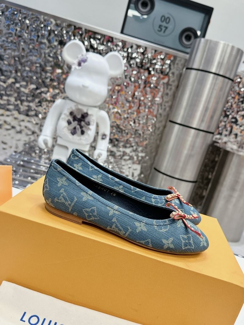 Louis Vuitton Flat Shoes